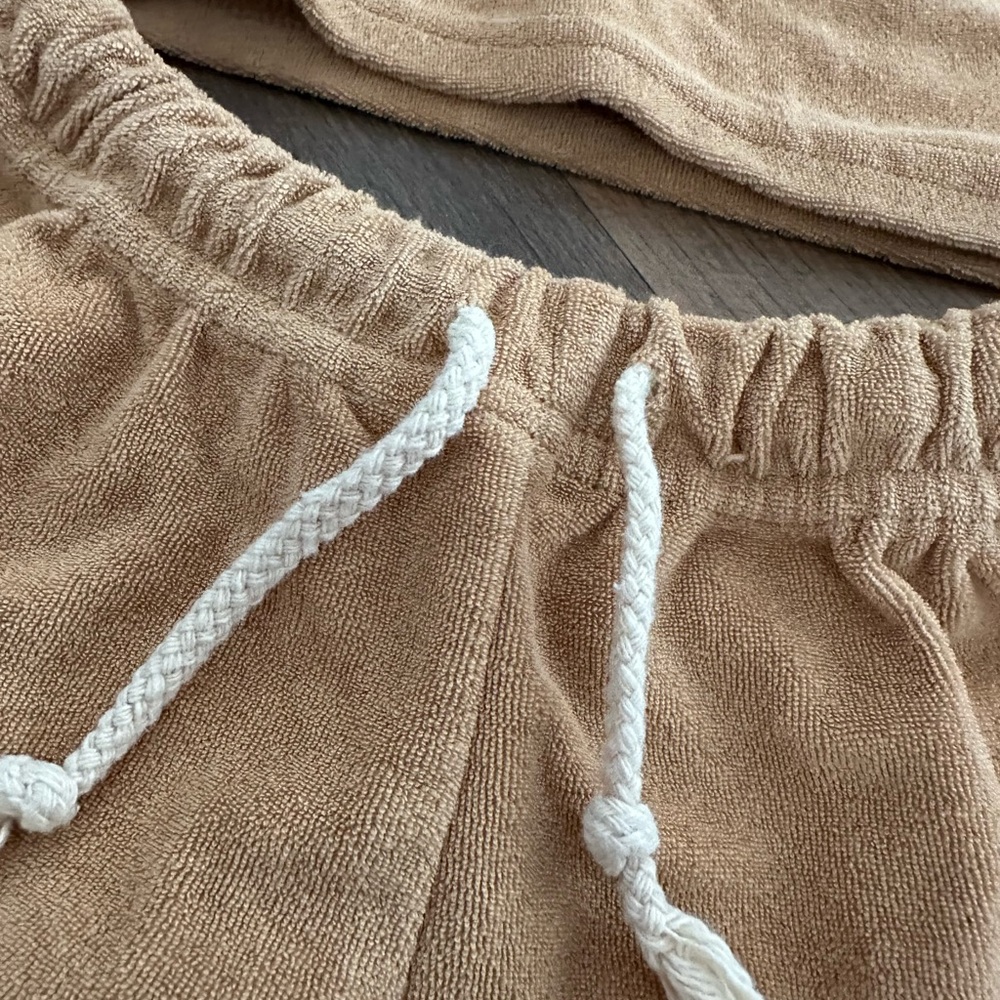 Organic Zoo caramel colored Two-Piece Terry Cloth Set NWT - Picture 9 of 12